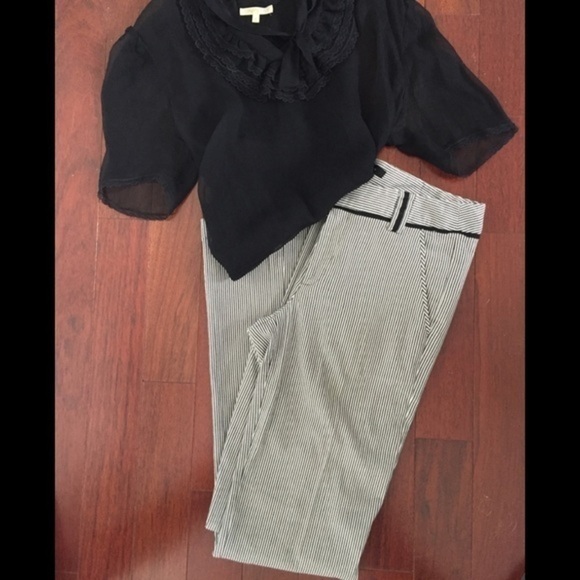Nanette Lenore pants grey & white striped pants with ribboned detail in size 2 - Picture 4 of 6